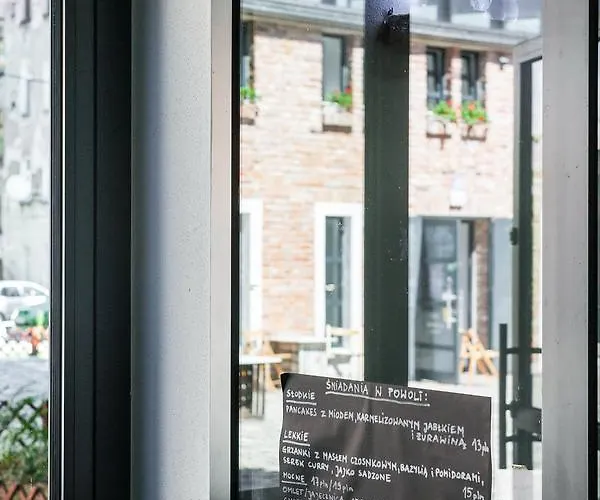 Hart & Art Gallery Vandrarhem *