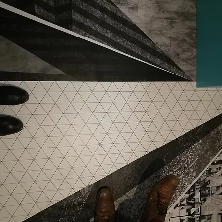 Hart & Art Gallery Hostel