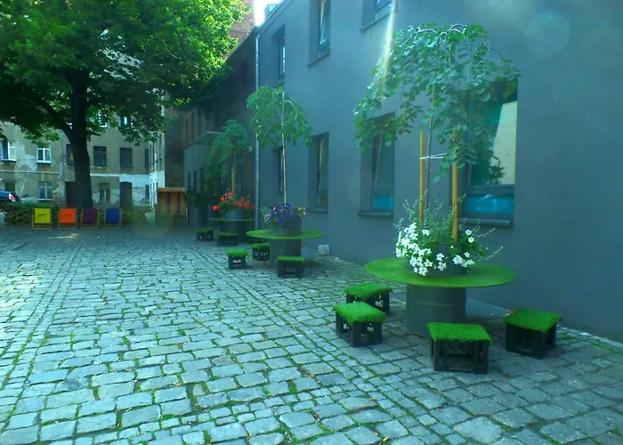 Hostel Hart & Art Gallery